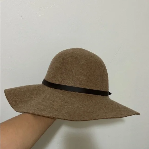 Halogen Tan Floppy Hat with Black Band - Picture 5 of 5